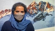 گلنار دشتی از نمایشگاه آثارش در گالری ثالث میگوید | نقاشیهای پیکسلی در زندگی دیجیتال