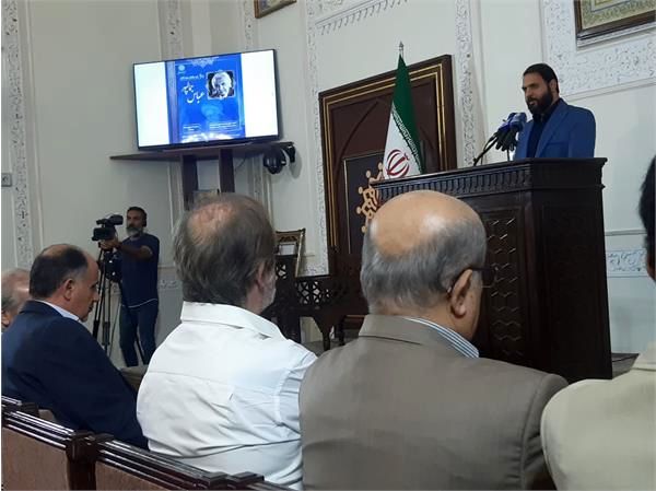 لزوم معرفی مضاعف بزرگان و مفاخر هنری ایران