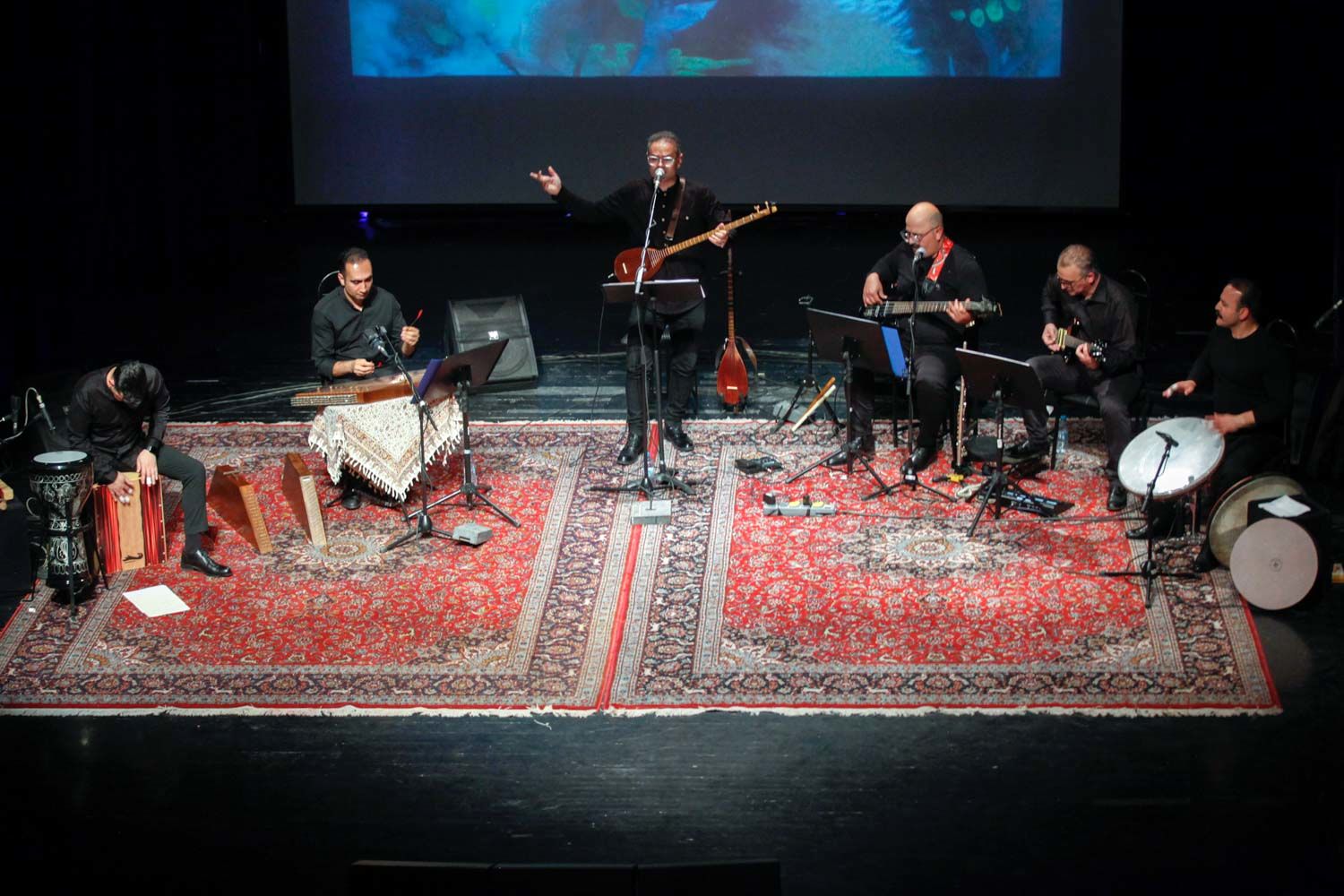 بزرگداشت حکیم ابوالقاسم فردوسی در فرهنگسرای نیاوران با اجرای گروه موسیقی شهپر